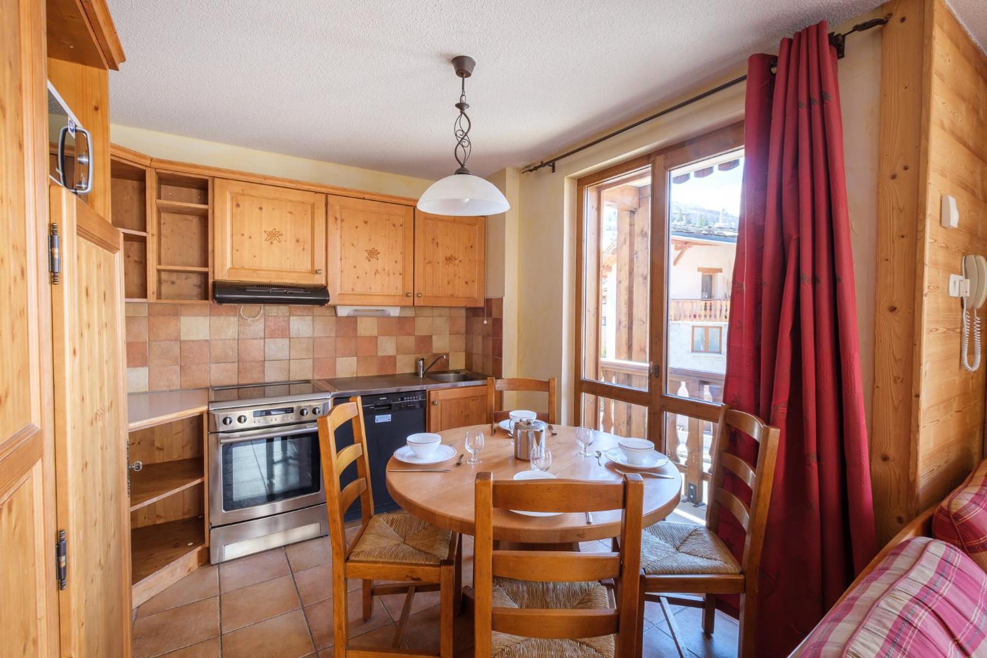 Residence Les Balcons De Val Cenis Village Lanslevillard Eksteriør billede