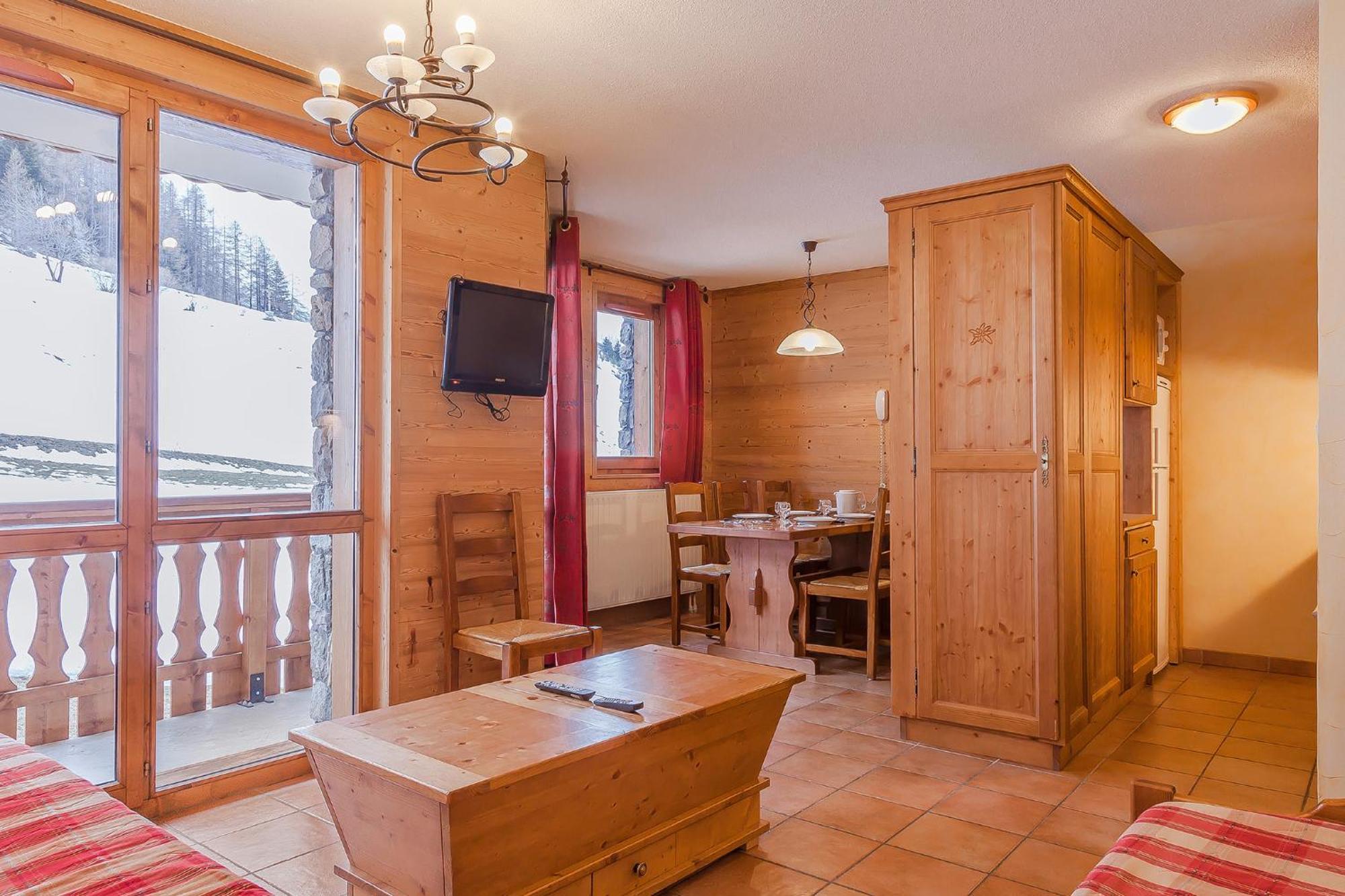 Residence Les Balcons De Val Cenis Village Lanslevillard Eksteriør billede
